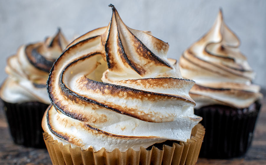 Illustrated preview for Meringue Cupcakes
